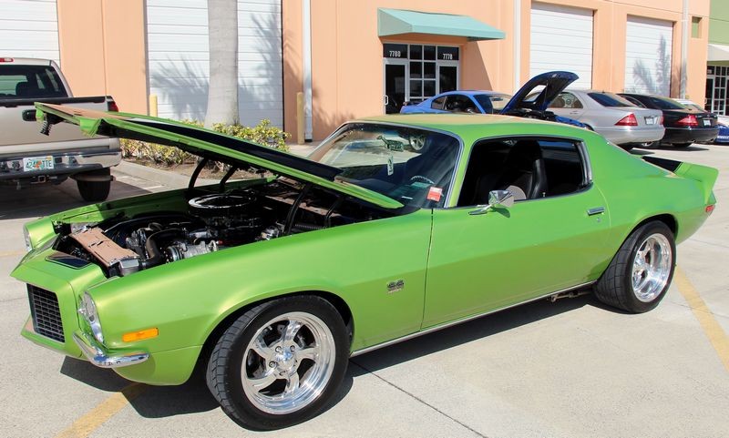 Autogeeks Cars and Coffee with Mike Phillips