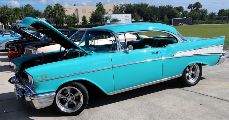 Autogeeks Cars and Coffee with Mike Phillips