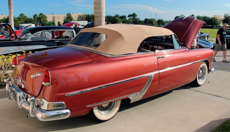 Autogeeks Cars and Coffee with Mike Phillips