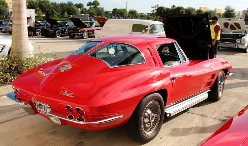 Autogeeks Cars and Coffee with Mike Phillips