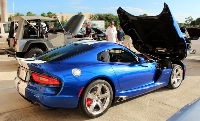 Autogeeks Cars and Coffee with Mike Phillips
