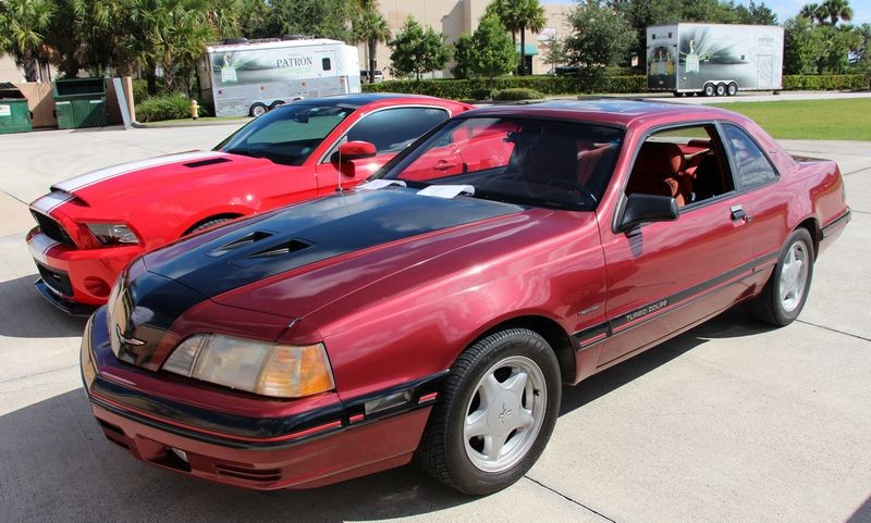 Autogeeks Cars and Coffee with Mike Phillips