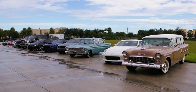 Autogeeks Cars and Coffee with Mike Phillips