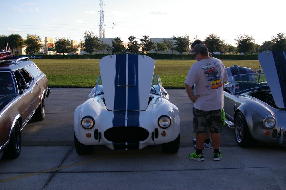 Autogeeks Cars and Coffee with Mike Phillips