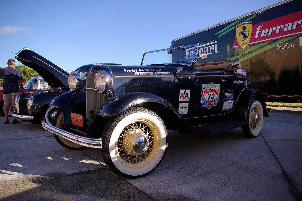 Autogeeks Cars and Coffee with Mike Phillips