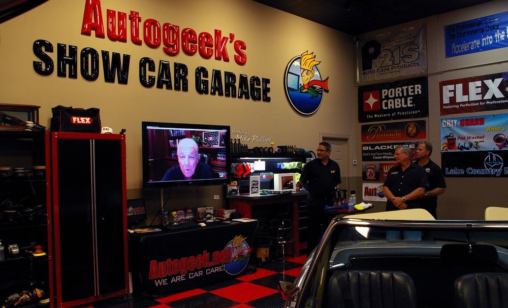 Autogeeks Cars and Coffee with Mike Phillips