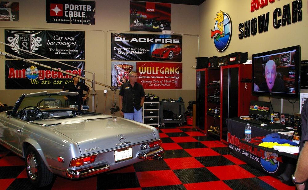 Autogeeks Cars and Coffee with Mike Phillips