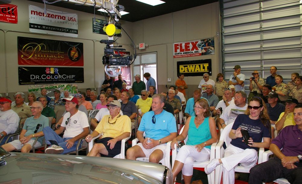 Autogeeks Cars and Coffee with Mike Phillips