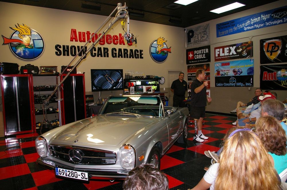 Autogeeks Cars and Coffee with Mike Phillips