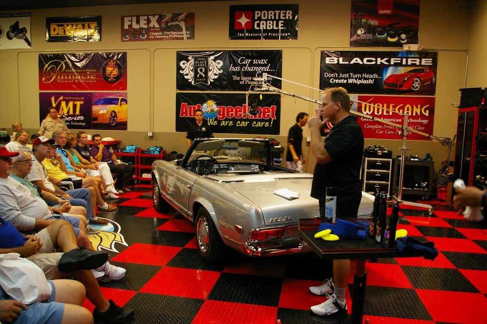 Autogeeks Cars and Coffee with Mike Phillips