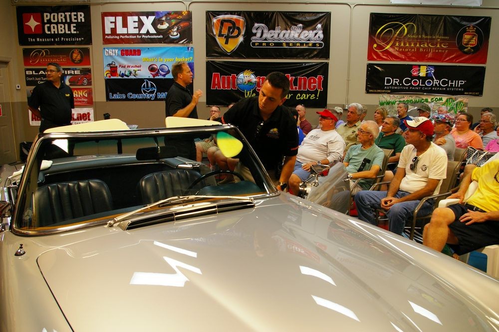 Autogeeks Cars and Coffee with Mike Phillips