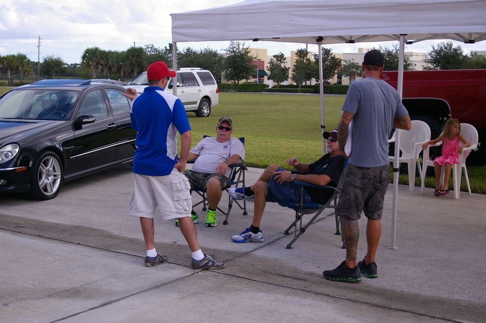 Autogeeks Cars and Coffee with Mike Phillips