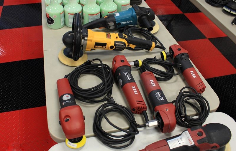 Autogeeks Roadshow Detailing Class Mike Phillips