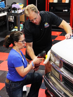 Autogeeks Roadshow Detailing Classes with Mike Phillips