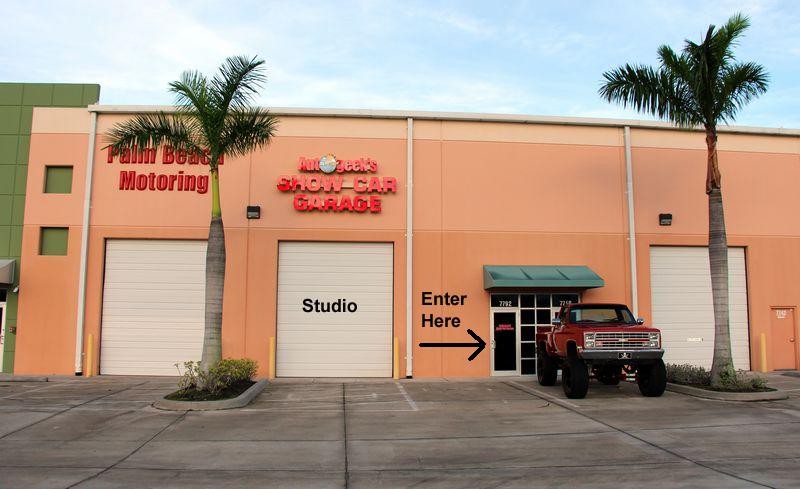 Autogeeks Show Car Garage Studio with Mike Phillips