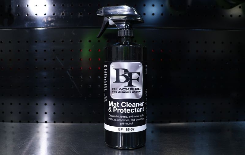 BLACKFIRE Mat Cleaner and Protectant