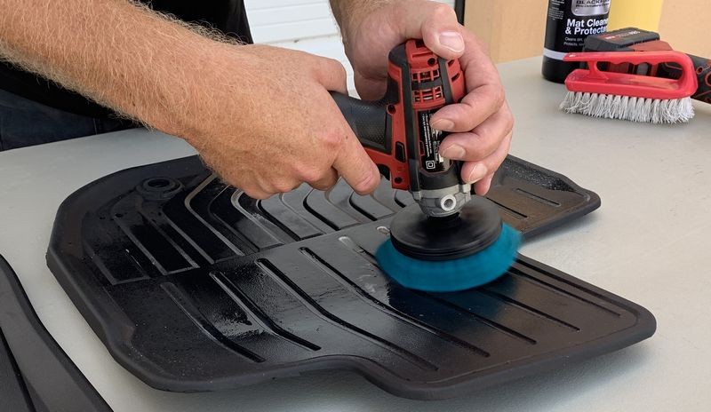 BLACKFIRE Mat Cleaner and Protectant