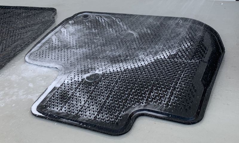 BLACKFIRE Mat Cleaner and Protectant