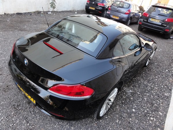 BMW Z 4 by Sharkpolitur
