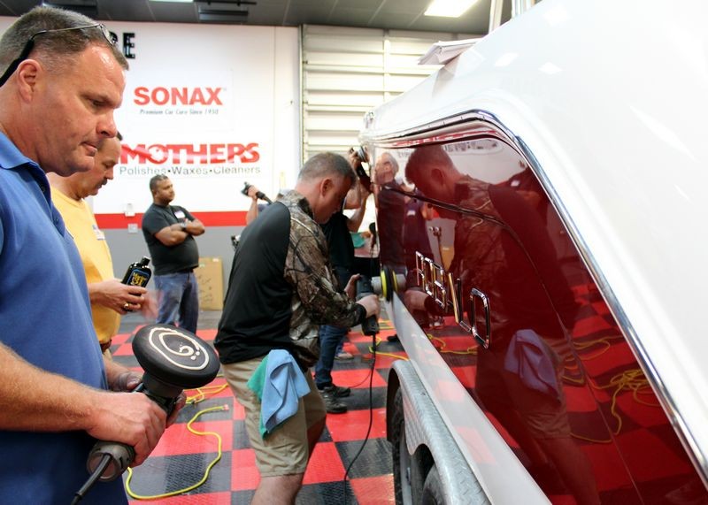 Boat Detailing Classes Autogeek Mike Phillips