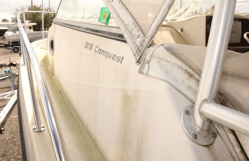 Boston Whaler 305 Conquest Mike Phillips