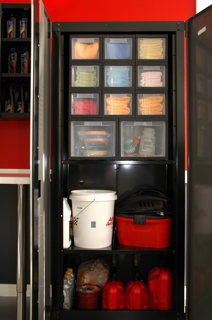 Cabinet_Inside_2_