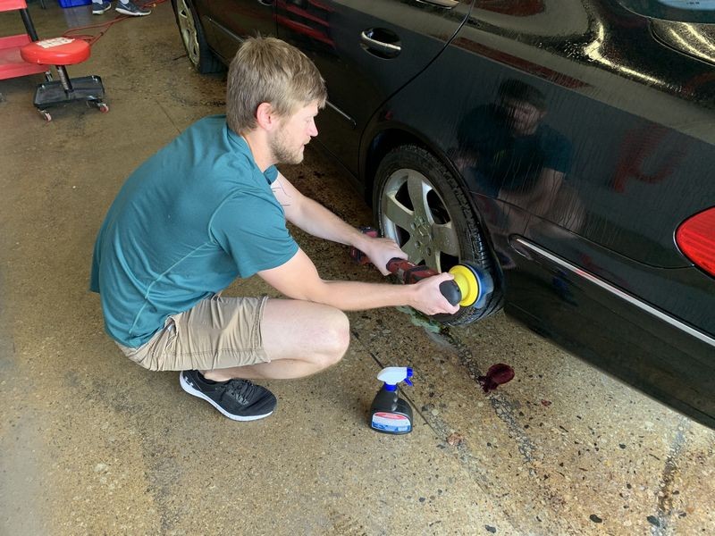 Car Detailing Classes Learn to Detail Cars