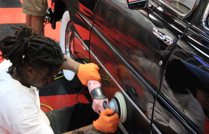 Car Detailing Classes with Mike Phillips at Autogeek