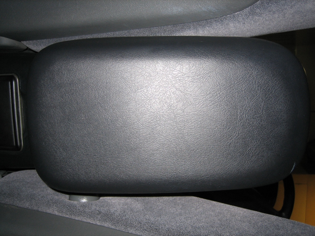 Center Console lid after Ultima Interior Guard has dried