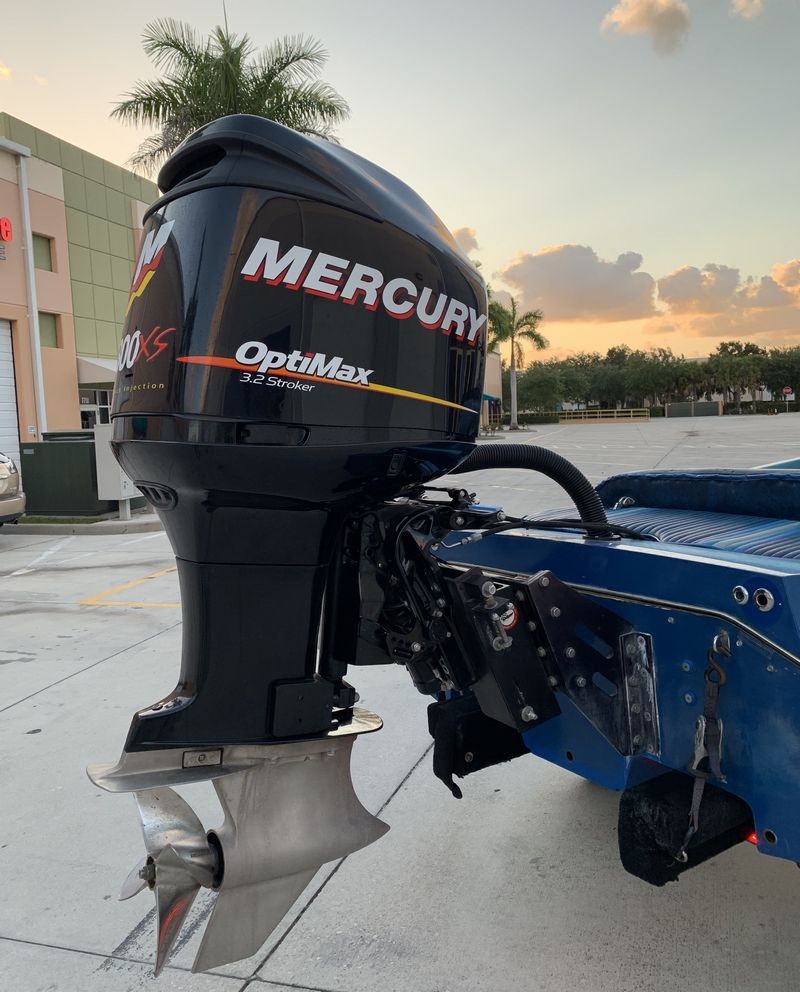 Ceramic Coating for Gelcoat Boat Remove Oxidation Mike Phillips