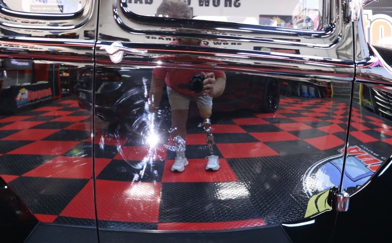 Ceramic Paint Coating for a 1932 Ford Streetrod Mike Phillips