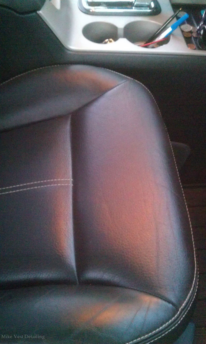 Clean Leather Passenger Seat 1