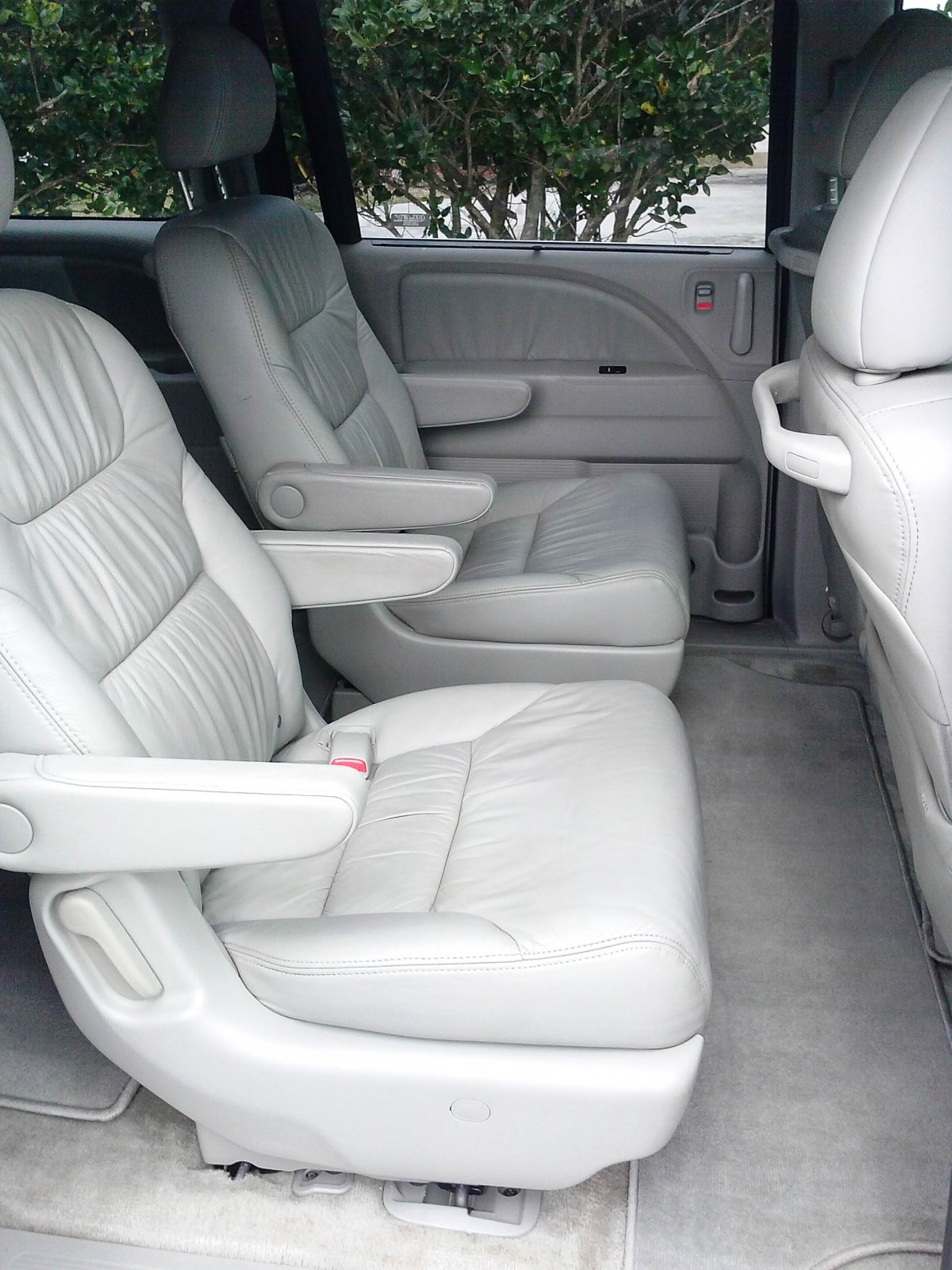 clean_interior_side