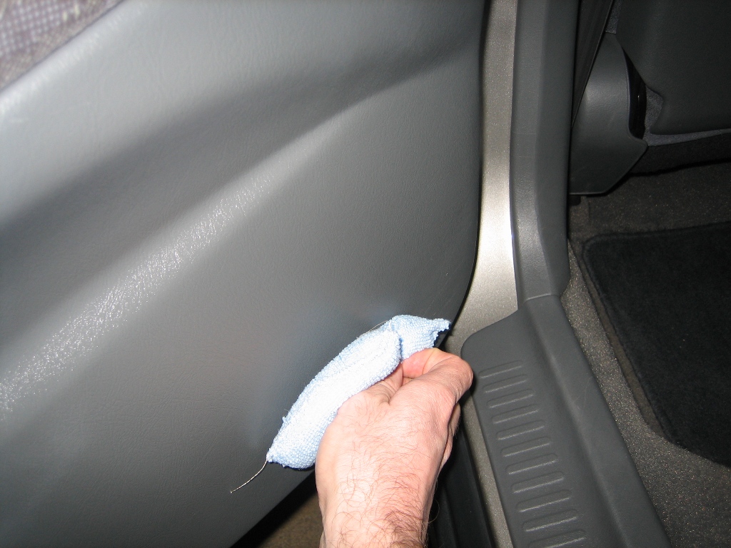 Cleaning the grey plastic