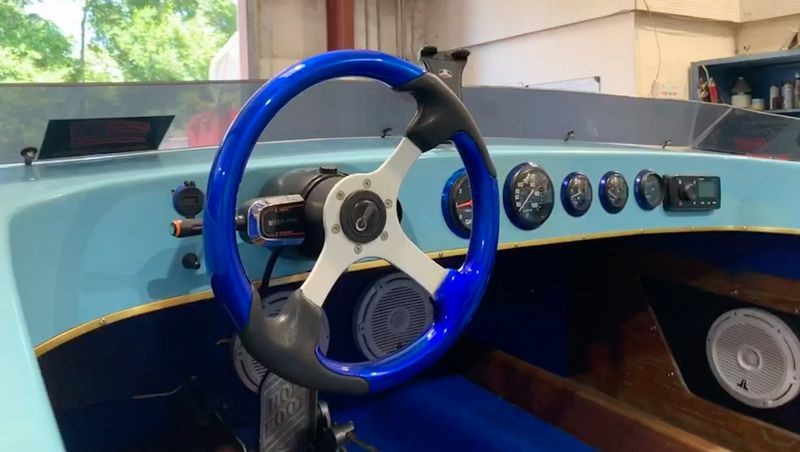 Cougar Tunnel Hull Remove Oxidation Boat Detailing Mike Phillips