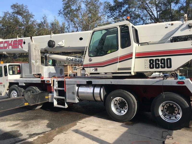 Crane Detailing Russel Stender