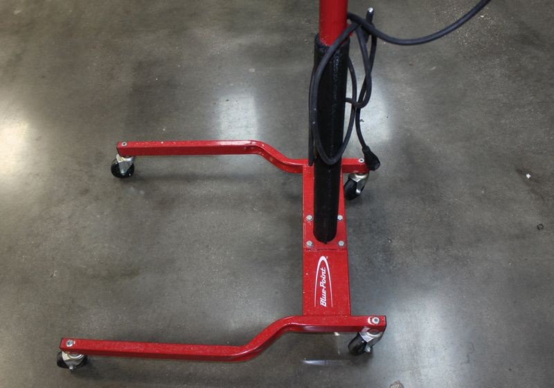 Detailing Cart Picture by Mike Phillips