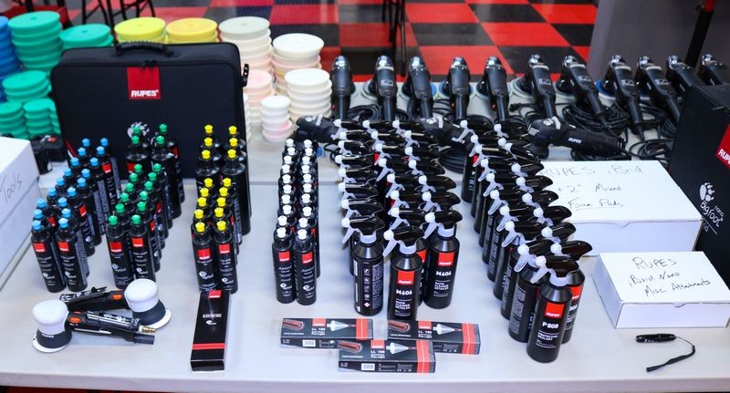 Detailing Classes Learn to detail cars with Mike Phillips at Autogeek