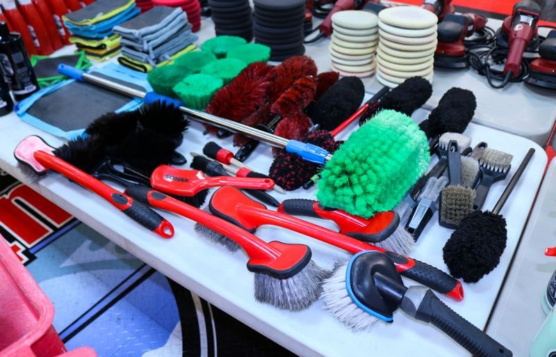 Detailing Classes Learn to detail cars with Mike Phillips at Autogeek