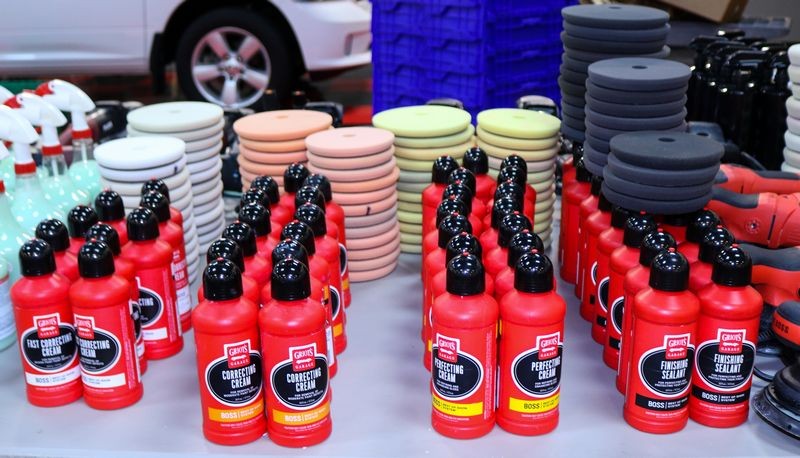 Detailing Classes Learn to detail cars with Mike Phillips at Autogeek