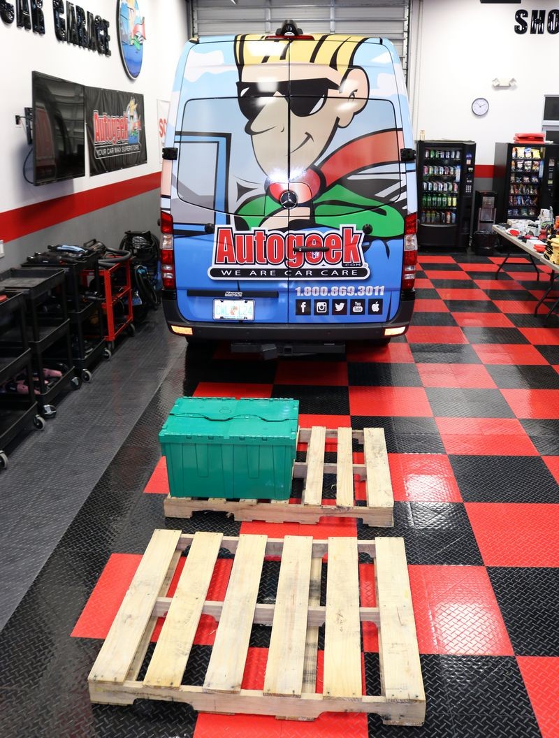 Detailing Classes Learn to detail cars with Mike Phillips at Autogeek