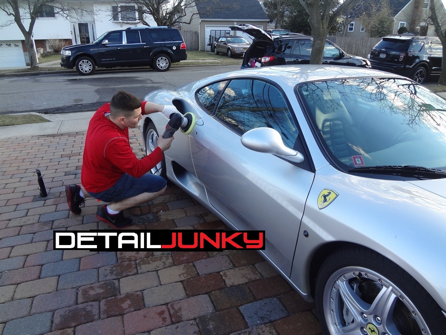 DetailJunky Ferrari