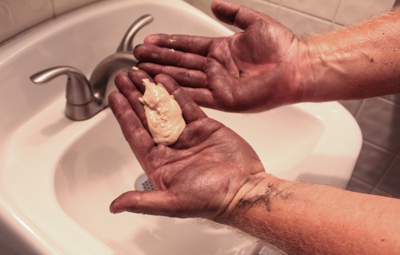 Dirt Cop Hand Cleaner Review by Mike Phillips Autogeek