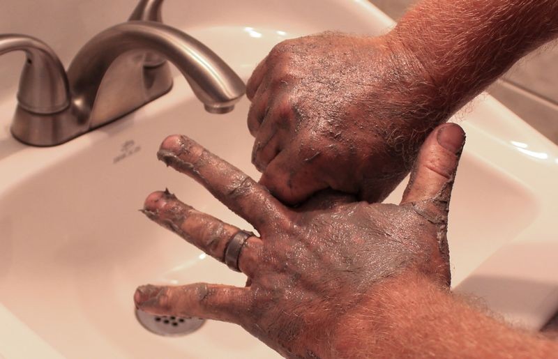 Dirt Cop Hand Cleaner Review by Mike Phillips Autogeek