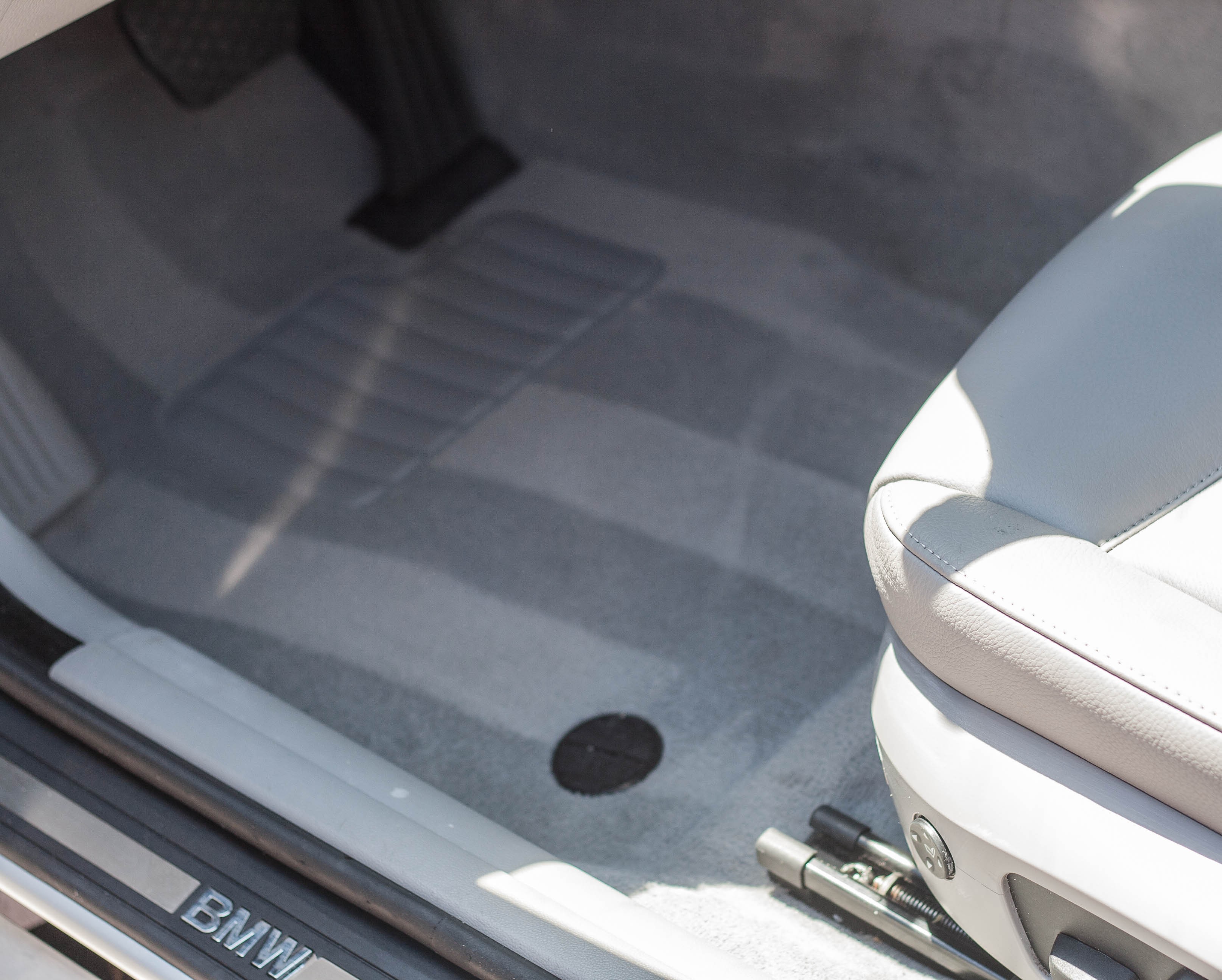 eric_bmw3281interior_after-2