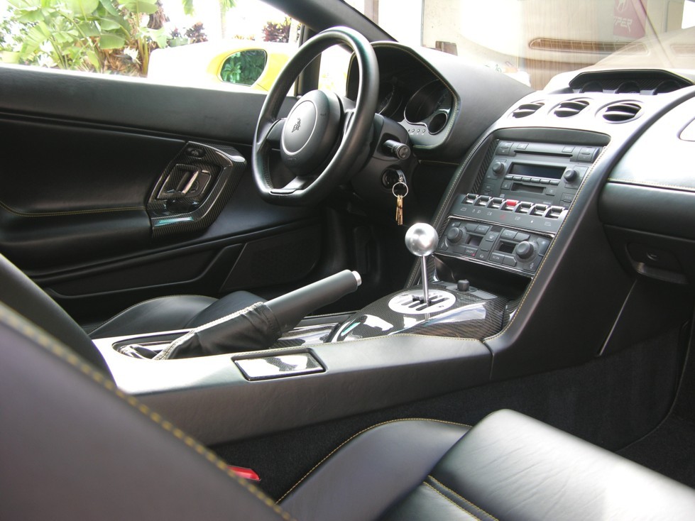 Gallardo Interior
