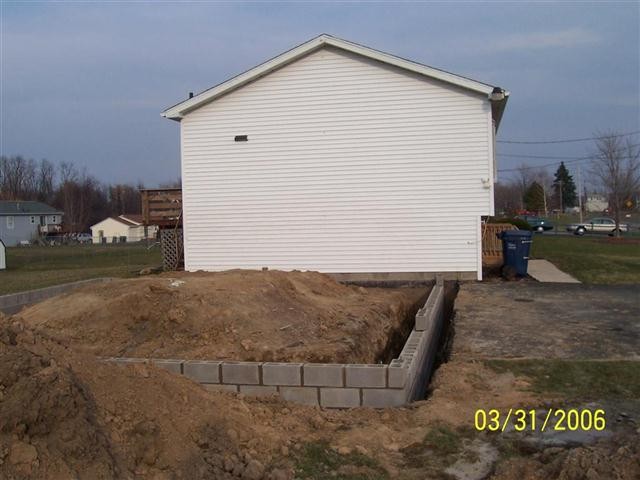 Garage_3_31_06_005_Small_