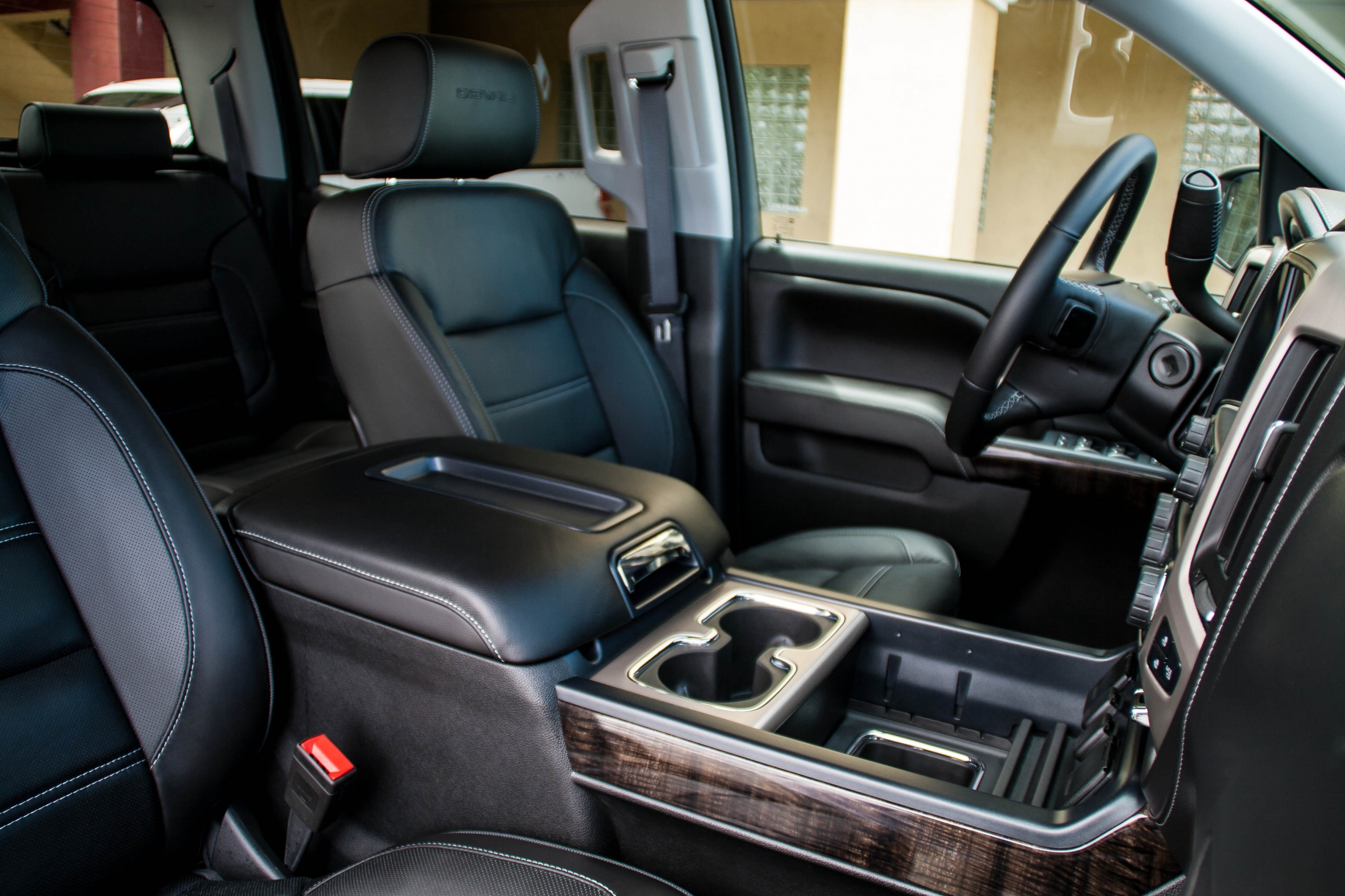 gmc_interior-3