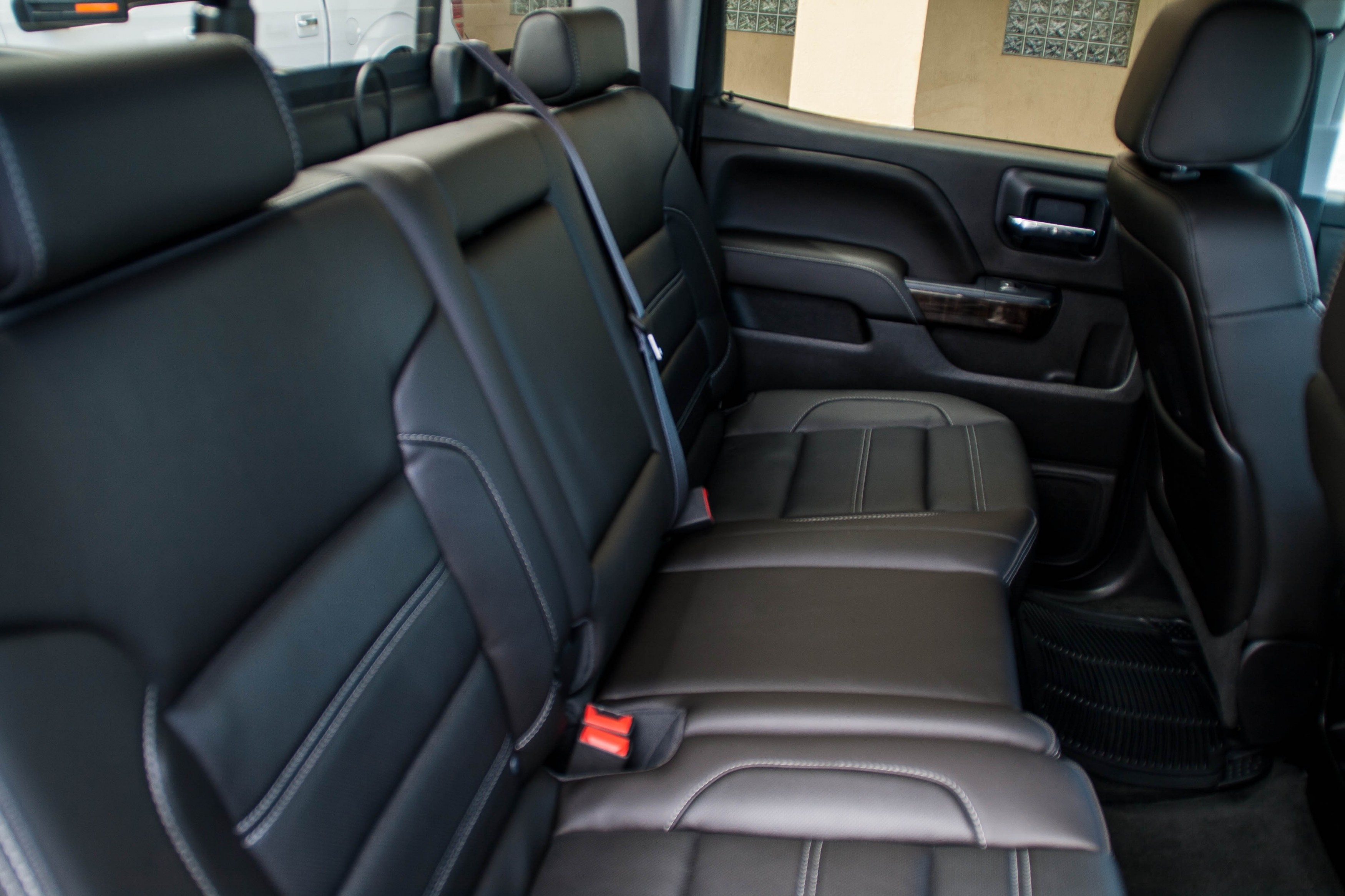 gmc_interior