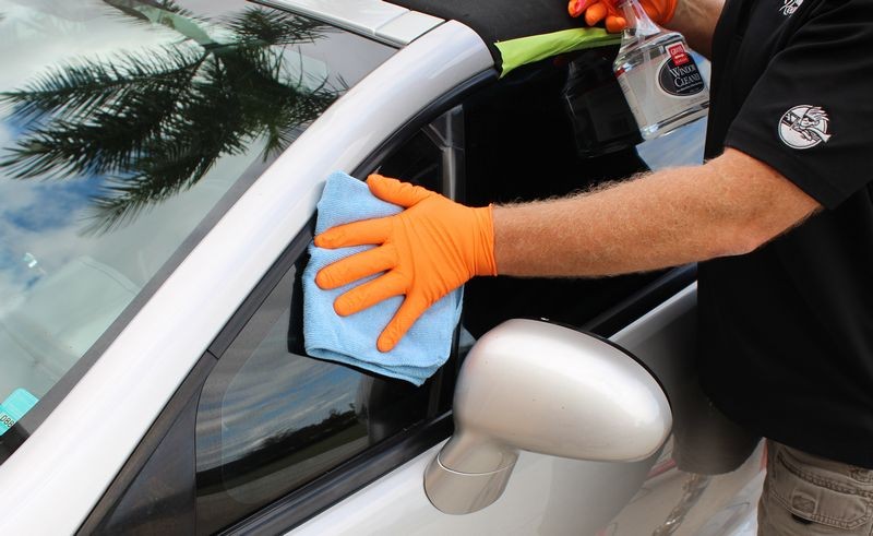 Griots Fine Glass Polish Removing water spots Mike Phillips